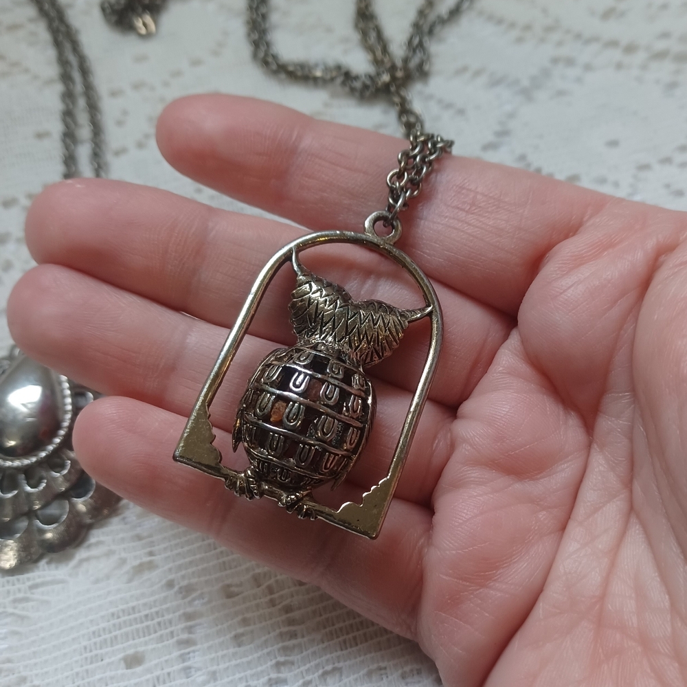 Vintage Necklaces - Picture 7 of 7